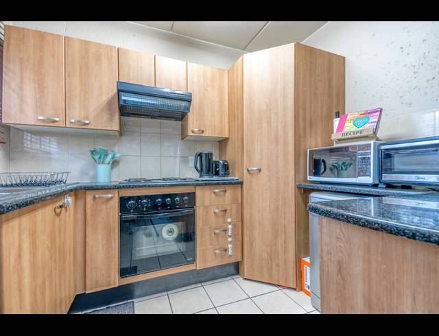3 BEDROOM TOWNHOUSE RENTED IN NORTHGATE